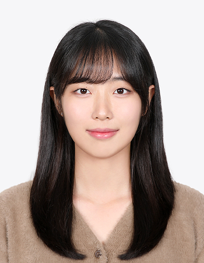 그림입니다.원본 그림의 이름: 최다래 선배 증명사진.jpg원본 그림의 크기: 가로 413pixel, 세로 531pixel사진 찍은 날짜: 2023년 11월 18일 오후 3:16프로그램 이름 : Adobe Photoshop CC 2019 (Windows)EXIF 버전 : 0231